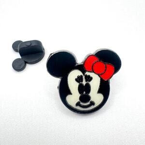 Minnie Mouse Cute Characters Mickey Mouse and Friends Disney Pin